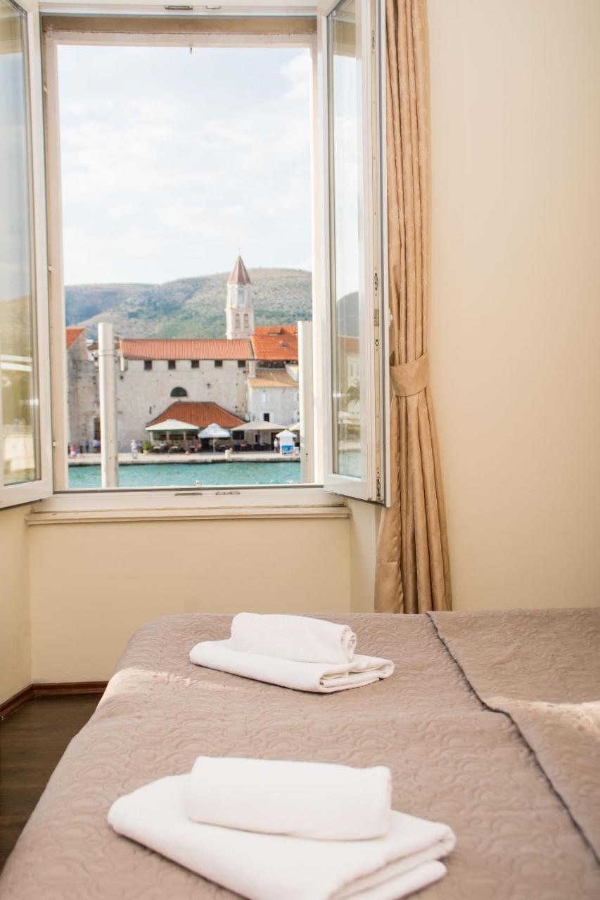 Rooms Villa Liza Trogir Eksteriør billede